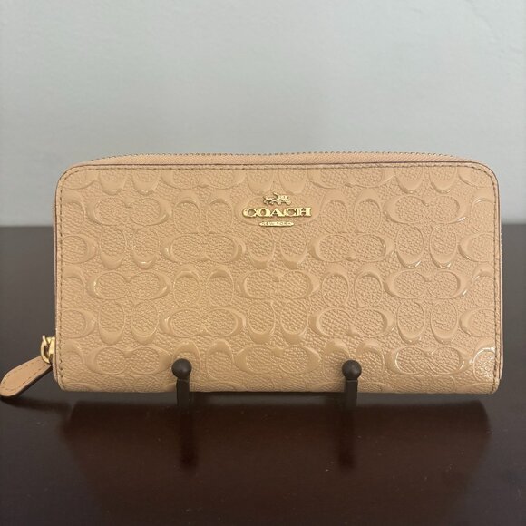 Coach Beige Debossed Patent Leather Zip Around Accordion Wallet - Picture 1 of 7